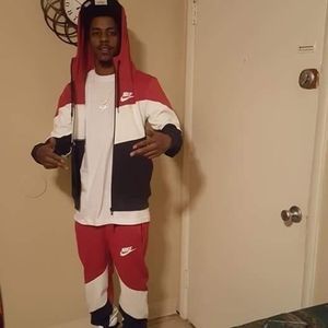 Meet your Posher, Kenny